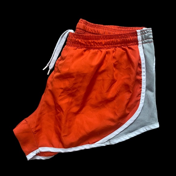Women’s size Small running shorts. Excellent used condition!! - Picture 4 of 5